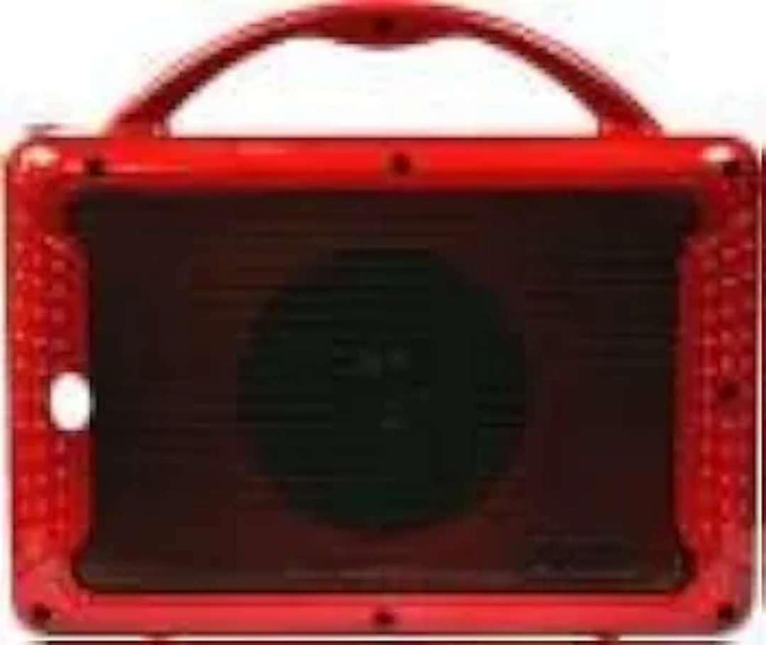 7 Inch Portable Full HD Monitor Wide Screen with FM MP3 MP4 USB SD Card Reader and Remote 5ms - Image 2