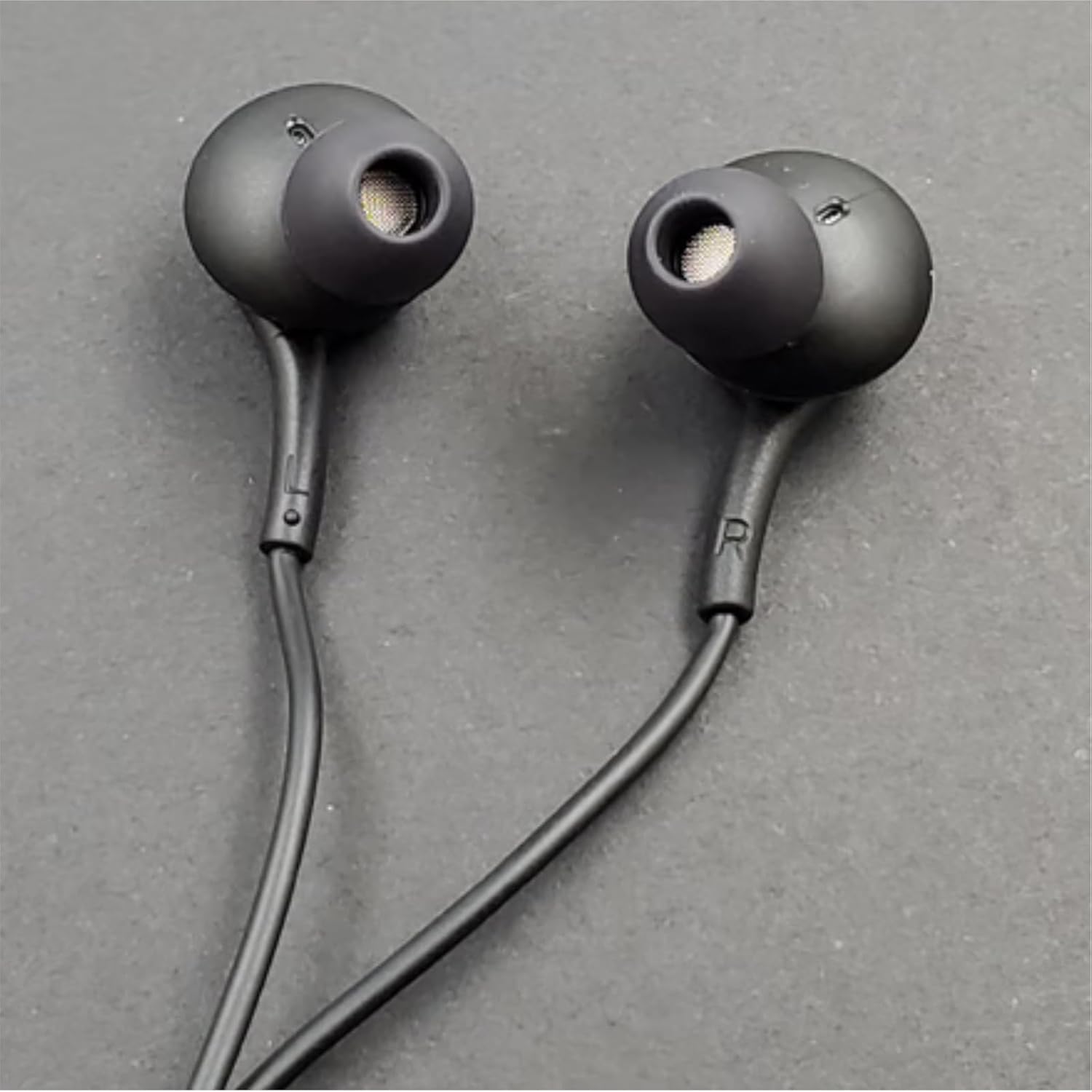 New 2025 Black 3.5mm Jack Stereo Earbuds with Mic for Samsung Galaxy S Series & Note 9 - Image 8