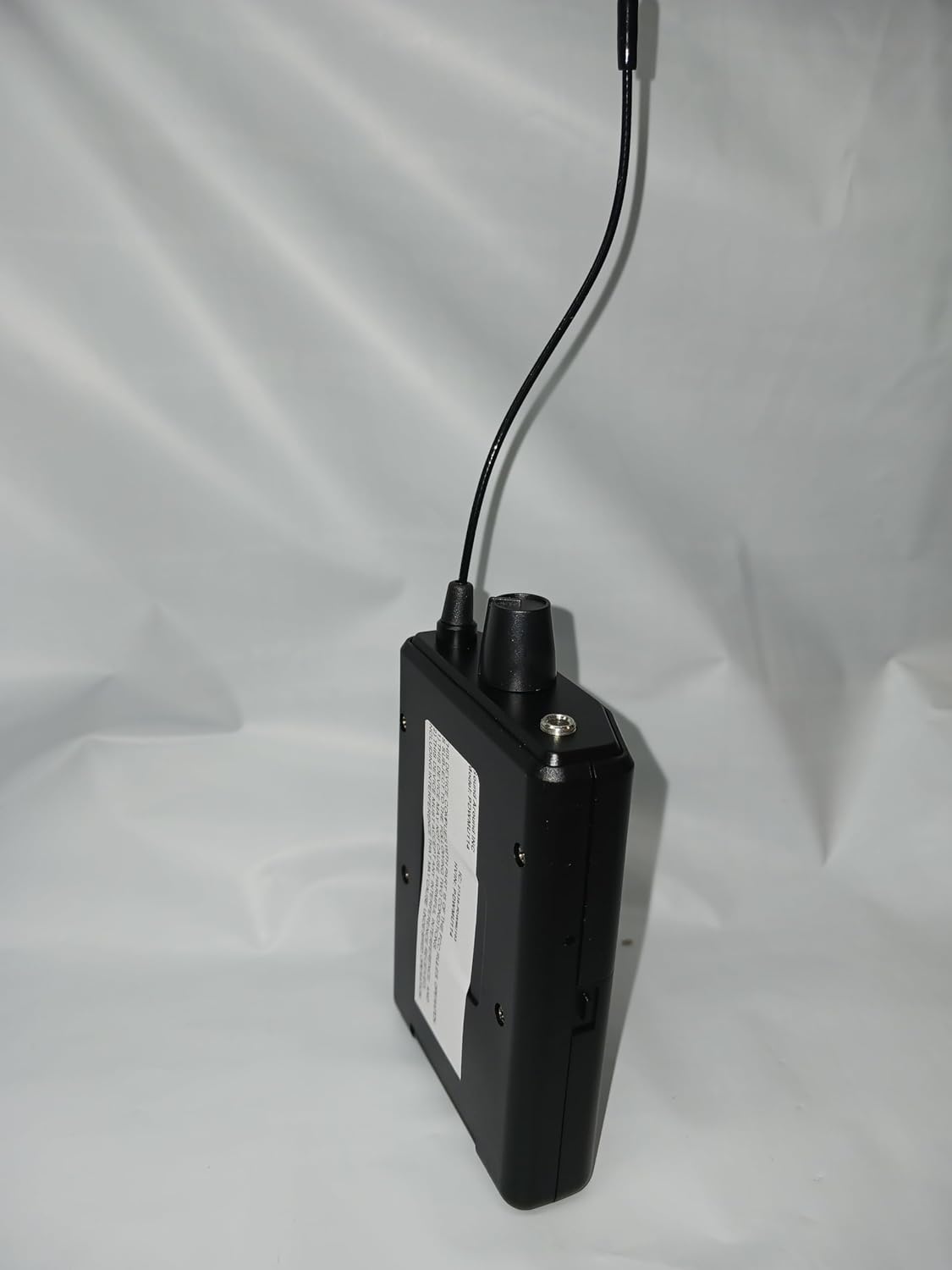 Pyle UHF Wireless Microphone System Kit Black for Karaoke and Conferences - Image 7