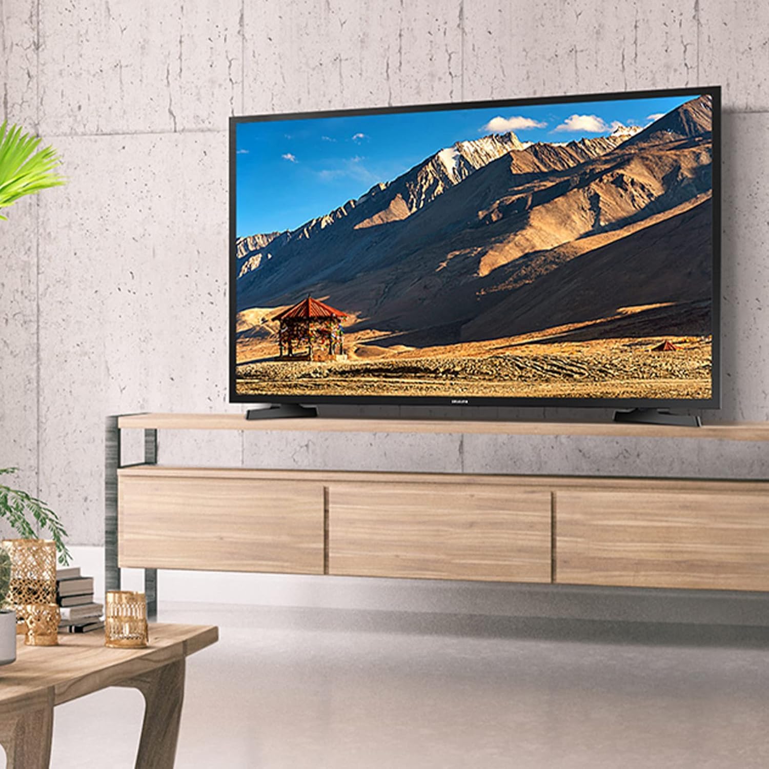 32 Inch HD Ready Smart LED TV Glossy Black with Built-in Wi-Fi Android Support and Screen Mirroring - Image 5