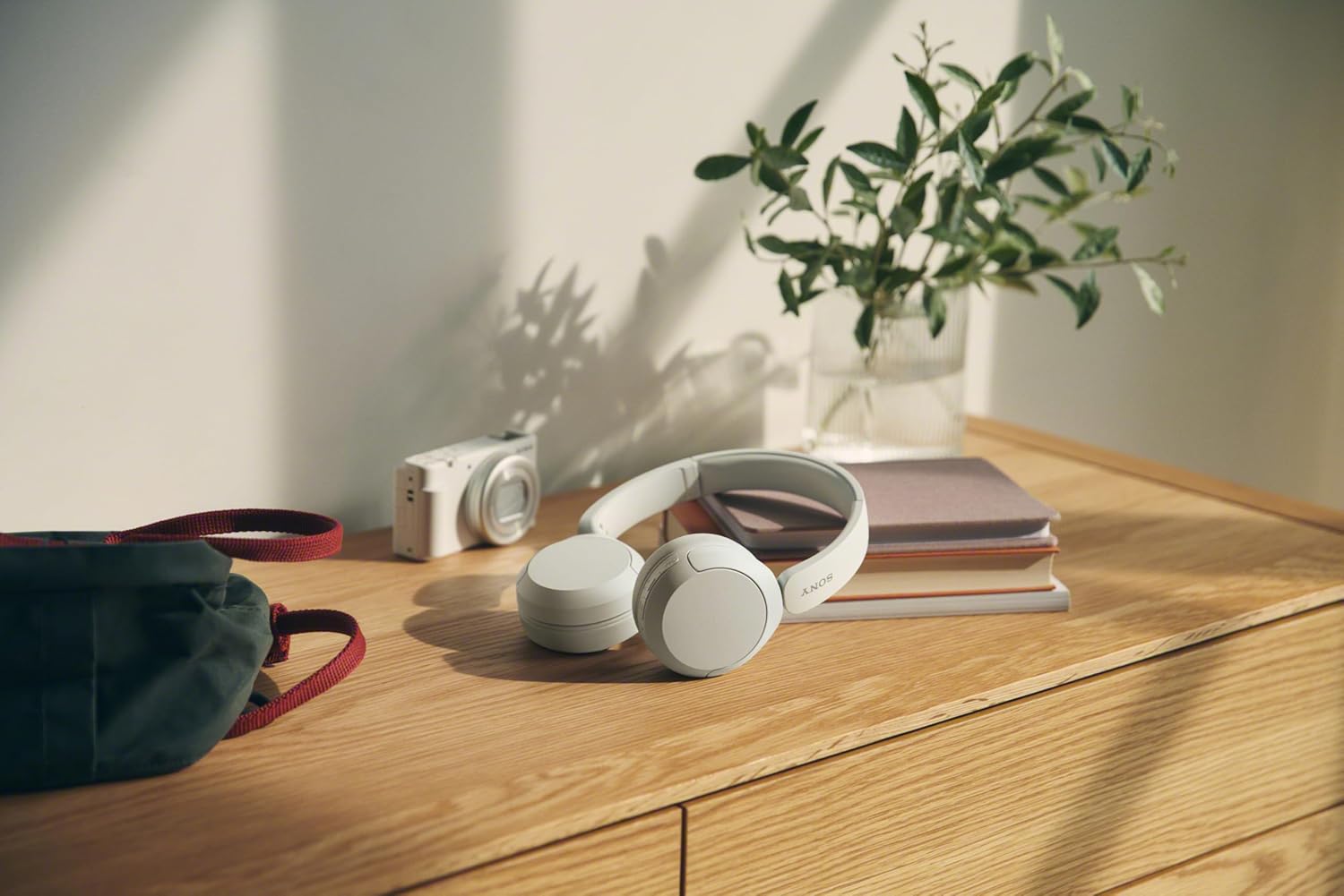 Sony WH-CH520 Wireless On-Ear Headphones White 50-Hour Battery Quick Charge DSEE Mic - Image 11